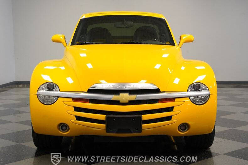 2004 Chevrolet SSR LS