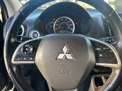 2015 Mitsubishi Mirage ES