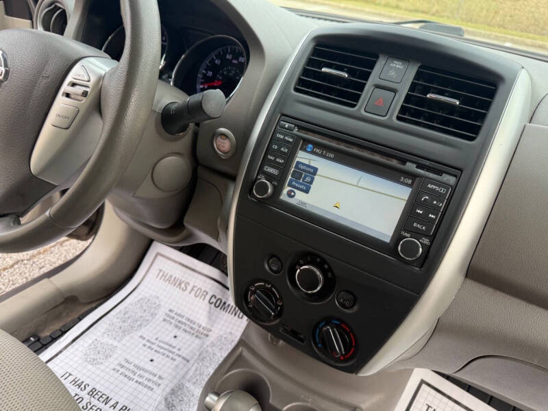 2016 Nissan Versa 1.6 S