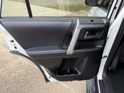 2020 Toyota 4Runner SR5