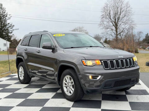 2019 Jeep Grand Cherokee Laredo