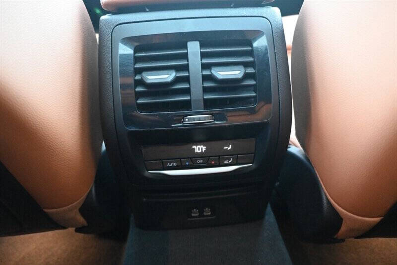 2023 BMW X4 xDrive30i