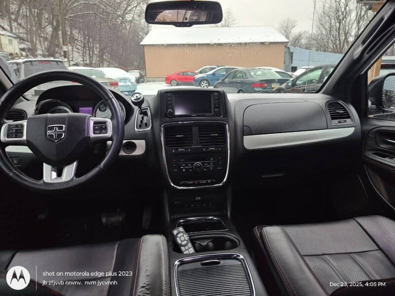 2014 Dodge Grand Caravan R/T