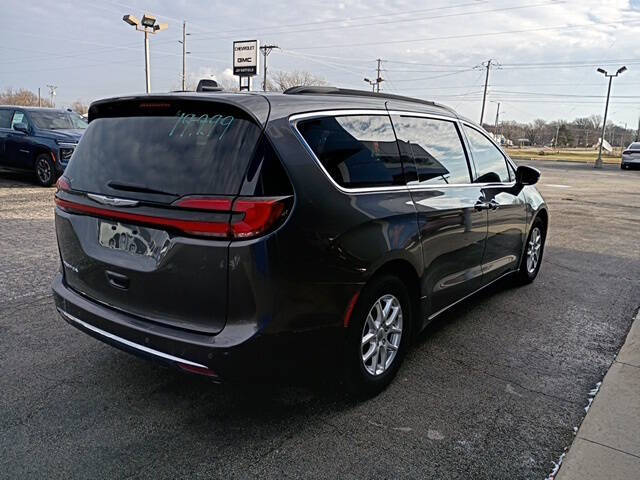 2022 Chrysler Pacifica Touring L