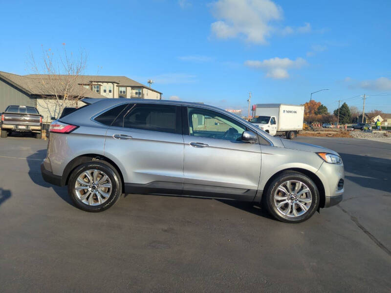 2024 Ford Edge Titanium