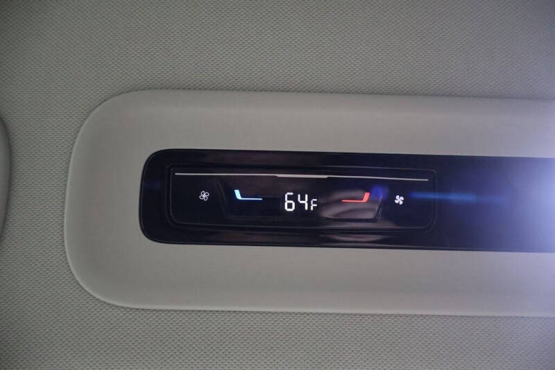 2025 Volkswagen ID. Buzz Pro S Plus 4Motion