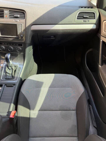 2016 Volkswagen e-Golf SE