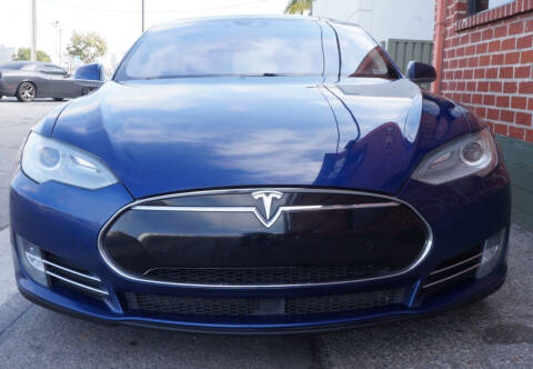 2016 Tesla Model S 90D