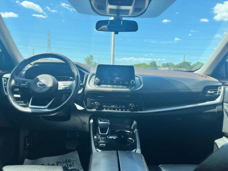 2023 Nissan Rogue SV