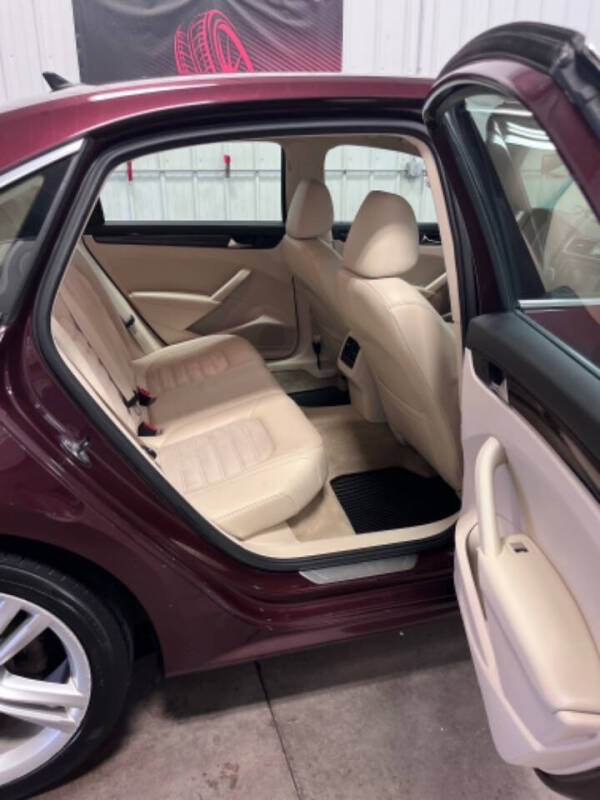 2014 Volkswagen Passat 2.0L TDI SEL Premium