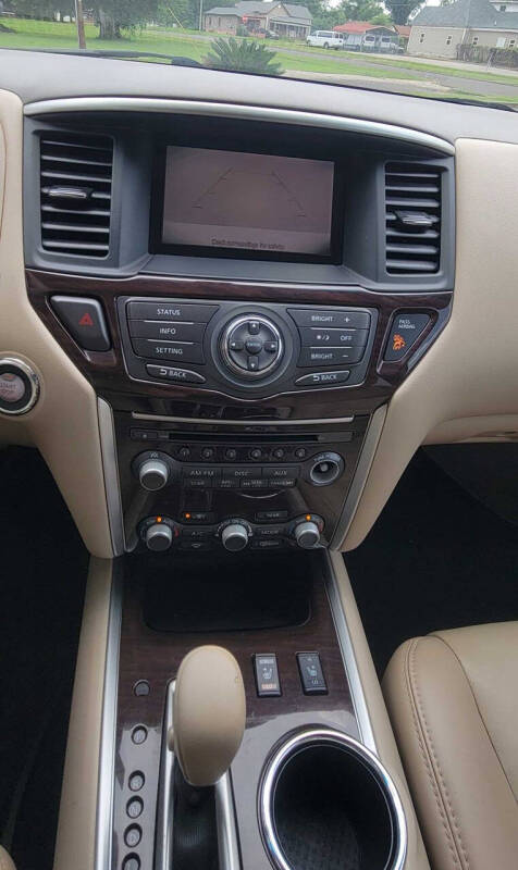 2015 Nissan Pathfinder SL
