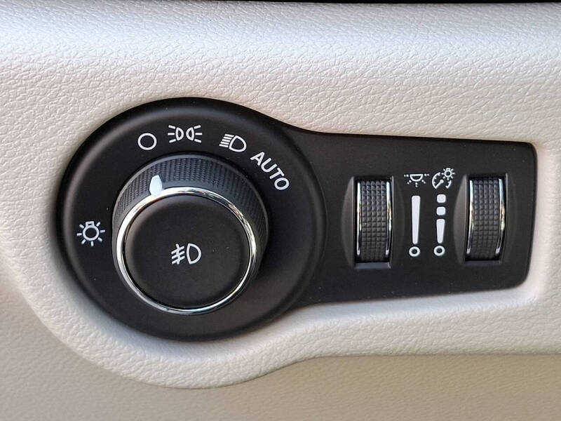 2017 Chrysler Pacifica Hybrid Touring Plus