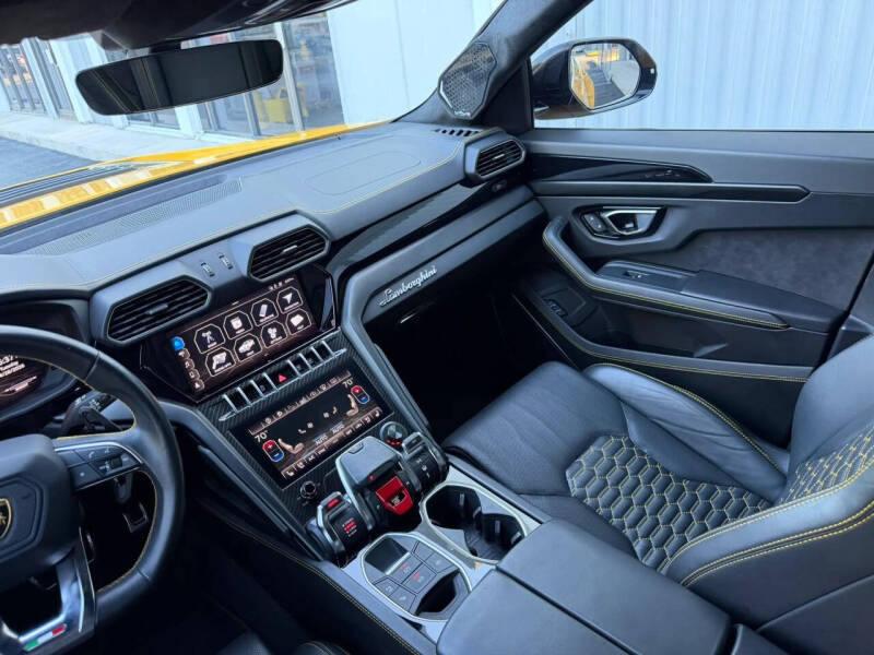 2021 Lamborghini Urus