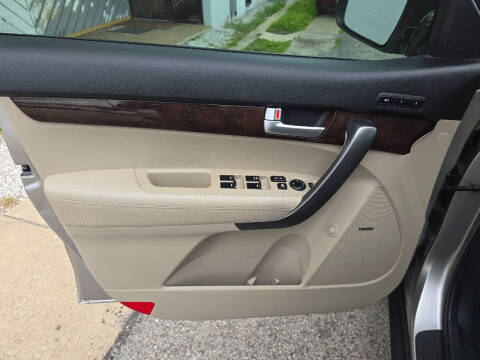 2014 Kia Sorento LX