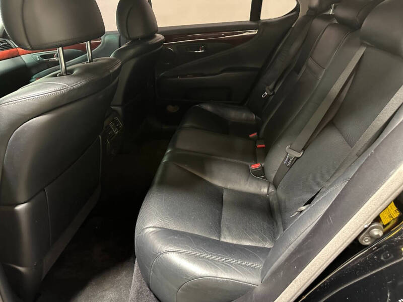 2011 Lexus LS 460