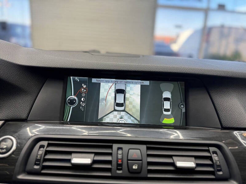 2012 BMW 5 Series 550i