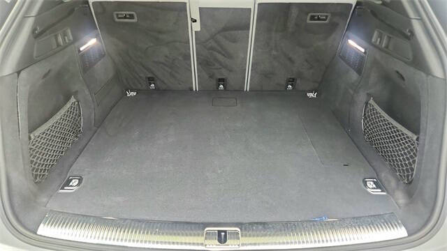 2024 Audi Q5 e quattro S line Prestg 55 TFSI