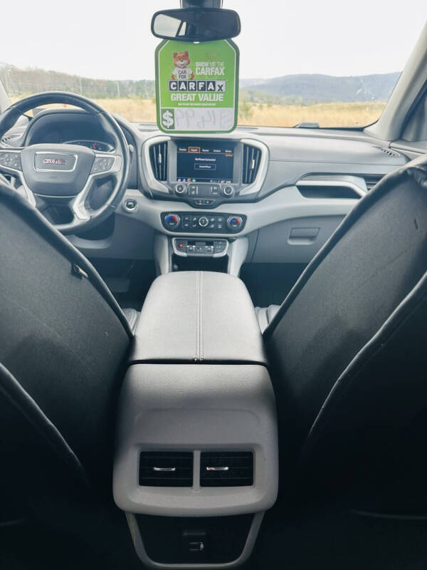2022 GMC Terrain SLT