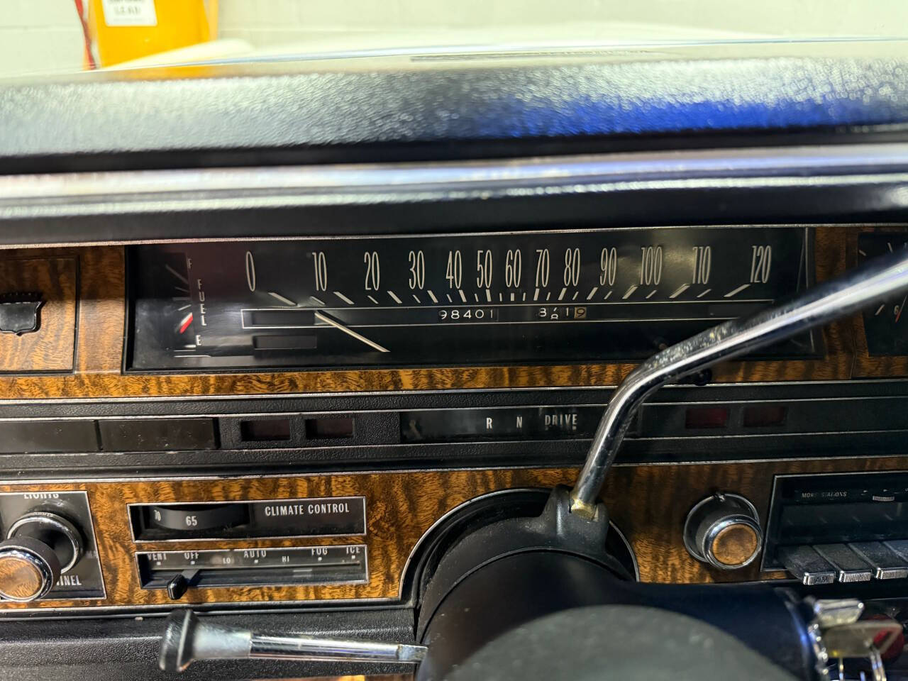 1970 Cadillac DeVille 29