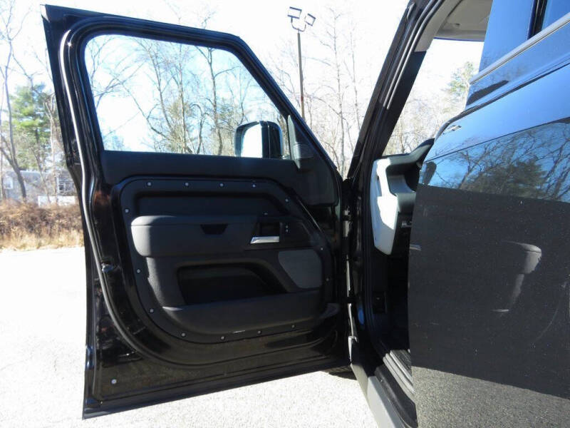 2020 Land Rover Defender 110 S