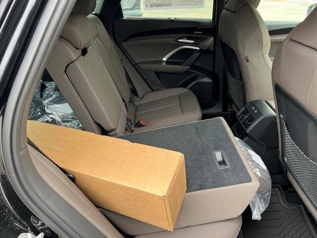 2025 Audi Q5 quattro Prestige TFSI