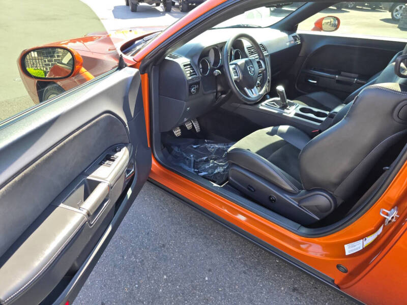 2011 Dodge Challenger SRT8 392