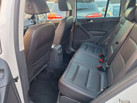 2017 Volkswagen Tiguan 2.0T Wolfsburg Edition