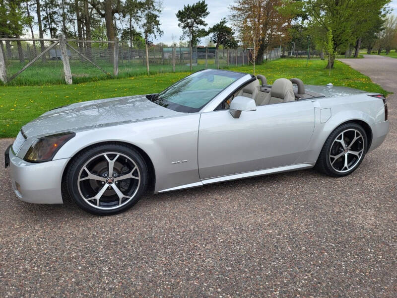 2005 Cadillac XLR for sale at Cody's Classic & Collectibles, LLC in Stanley WI