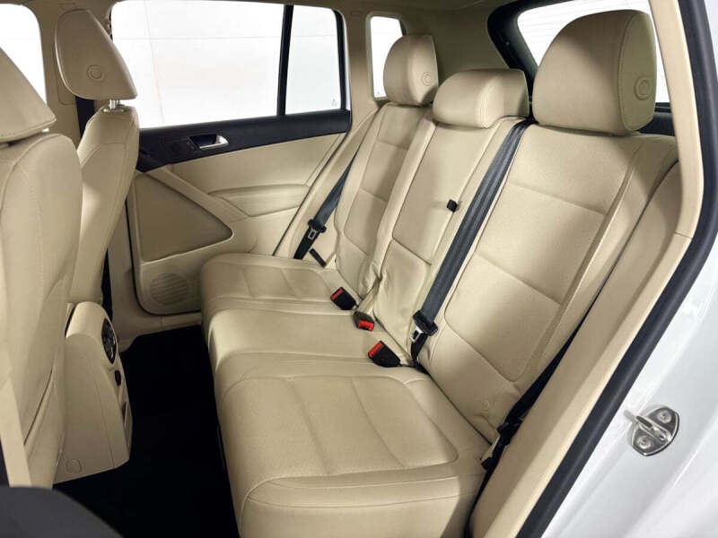 2017 Volkswagen Tiguan 2.0T Limited S 4Motion