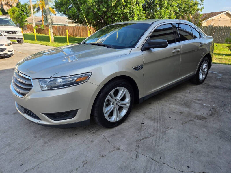 2018 Ford Taurus SE