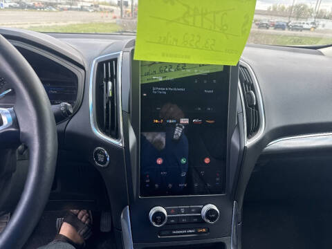 2024 Ford Edge Titanium