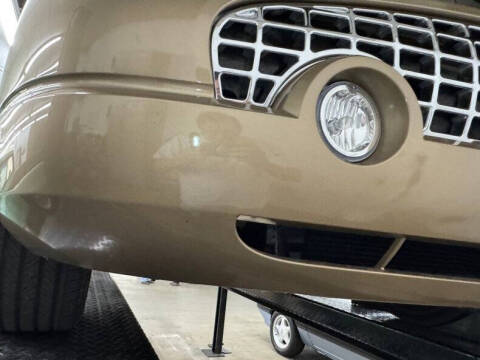 2005 Ford Thunderbird Deluxe