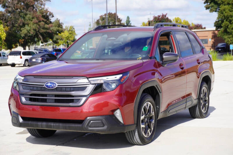 2025 Subaru Forester Premium's photo