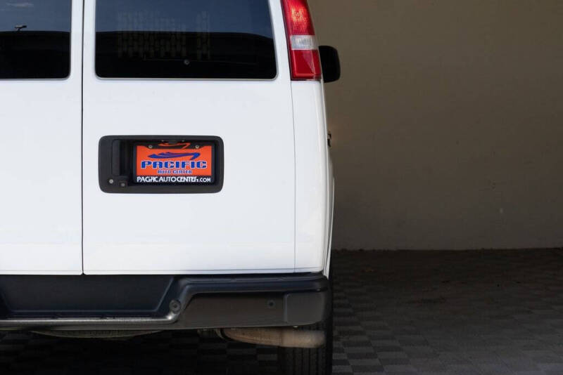 2020 Chevrolet Express 2500