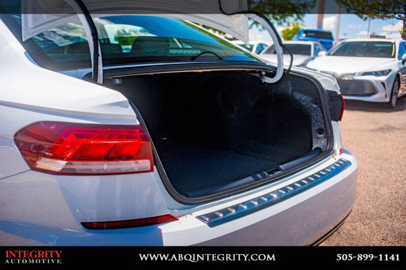 2022 Volkswagen Passat SE