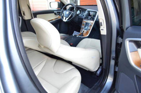 2017 Volvo XC60 T5 Inscription