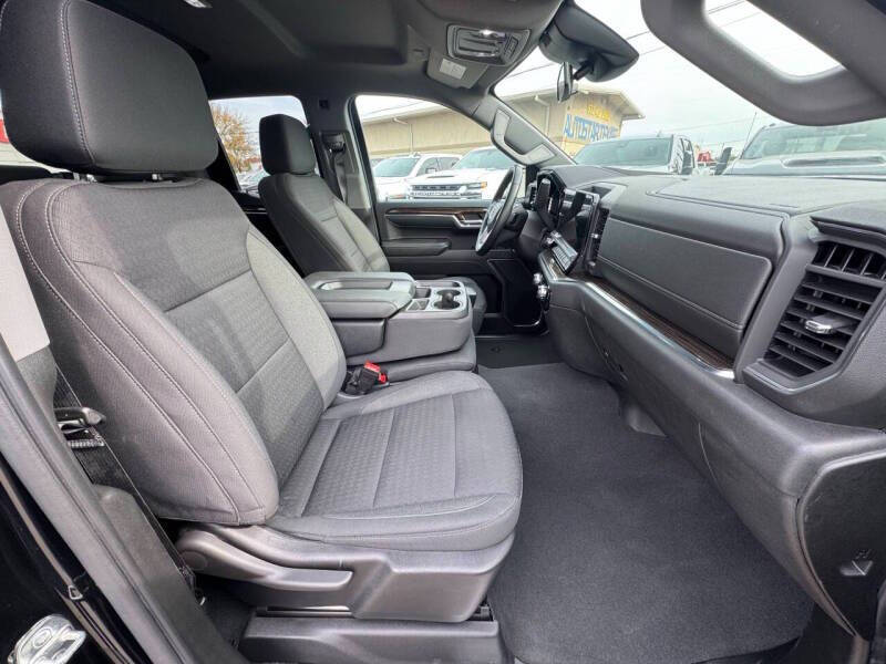 2023 GMC Sierra 1500 Elevation Standard