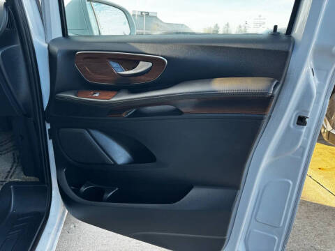 2017 Mercedes-Benz Metris