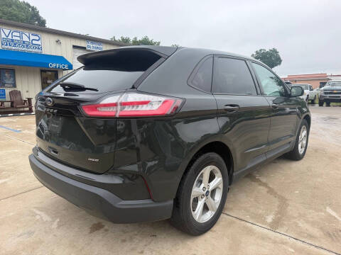2022 Ford Edge SE