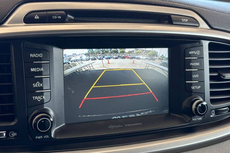 2017 Kia Sorento LX