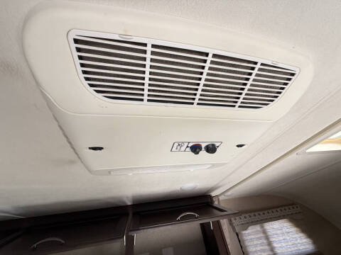 2019 Ford FOUR WINDS THOR 22E