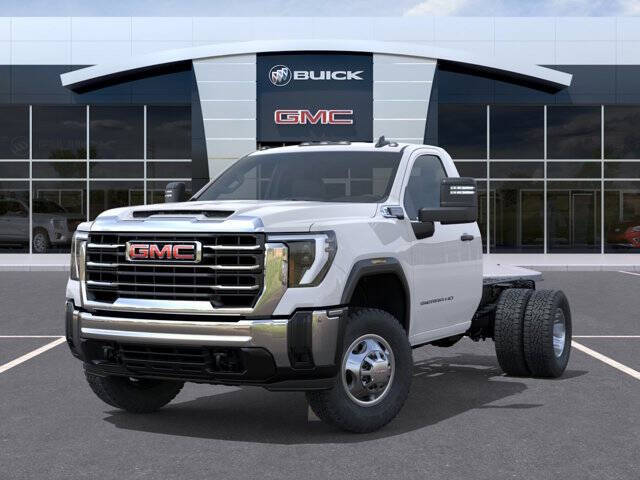2026 GMC Sierra 3500HD CC