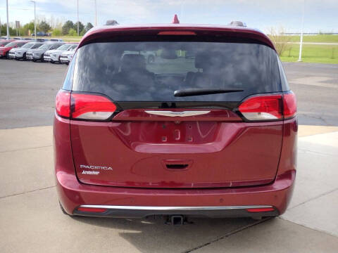 2018 Chrysler Pacifica Touring L Plus