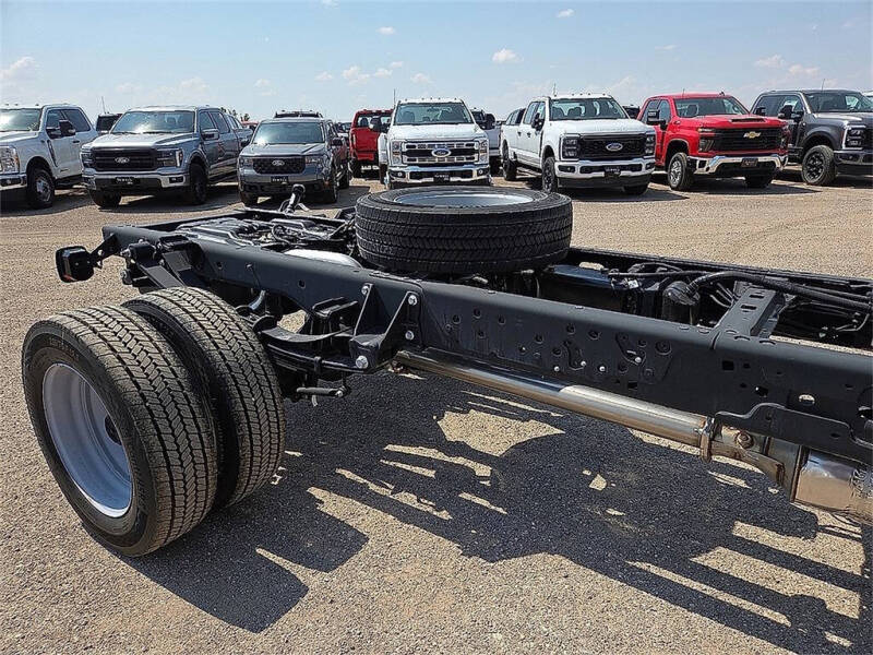 2025 Ford F-550 Super Duty