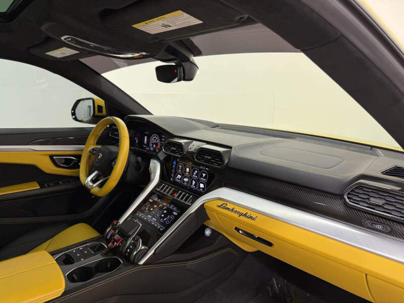 2021 Lamborghini Urus