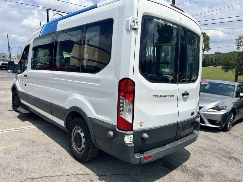 2017 Ford Transit Wagon