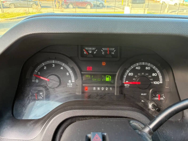 2013 Ford E-Series E-350 SD XLT