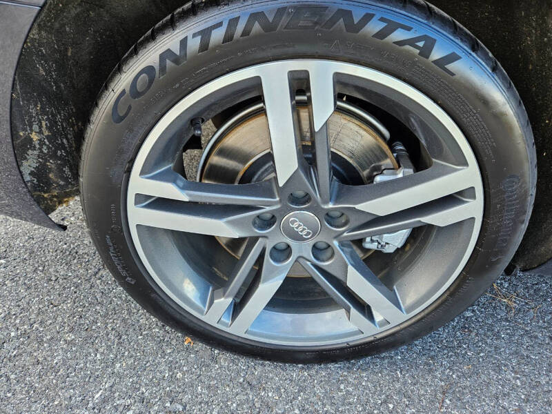 2017 Audi A4 2.0T quattro Premium