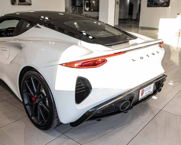 2026 Lotus Emira V6 SE
