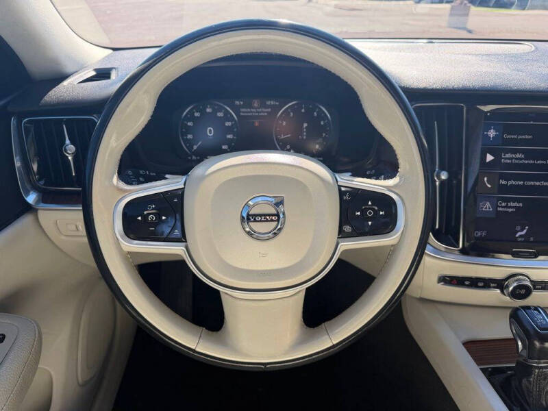 2021 Volvo S60 T5 Momentum